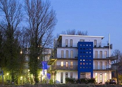 Euronova Arthotel Colonia Esterno foto