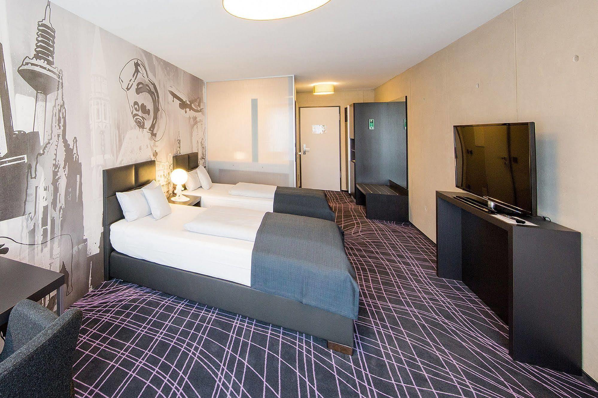 Euronova Arthotel Colonia Esterno foto
