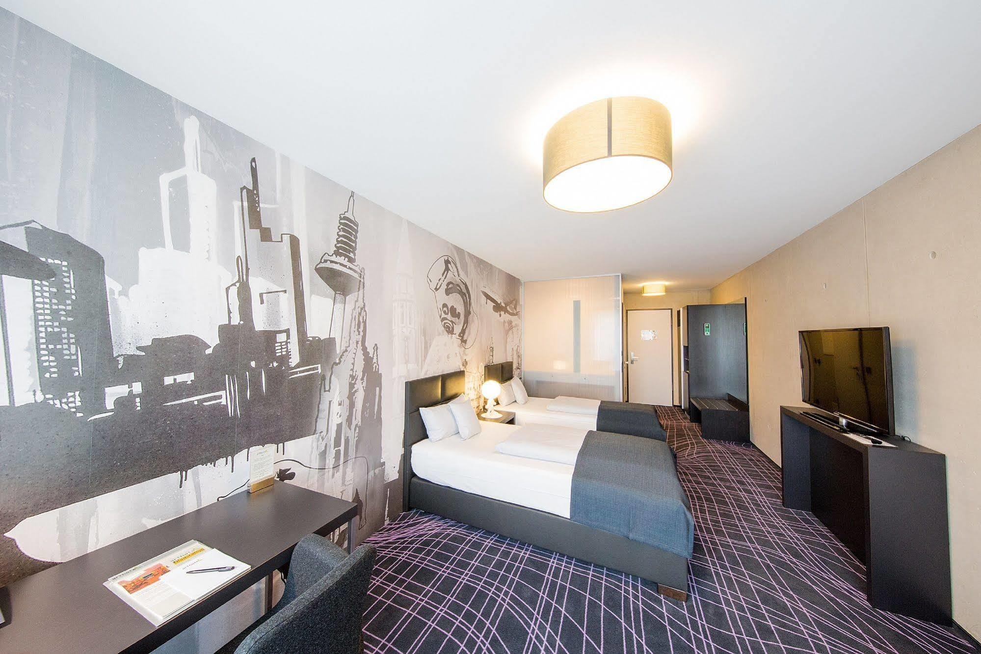 Euronova Arthotel Colonia Esterno foto